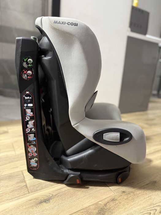 Продам детское автокресло  от 0 до 12 кг