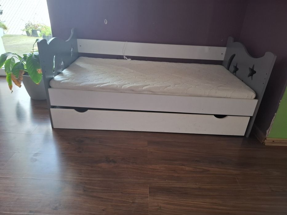 Łóżko dzieciece 140x70, z materacem i szuflada
