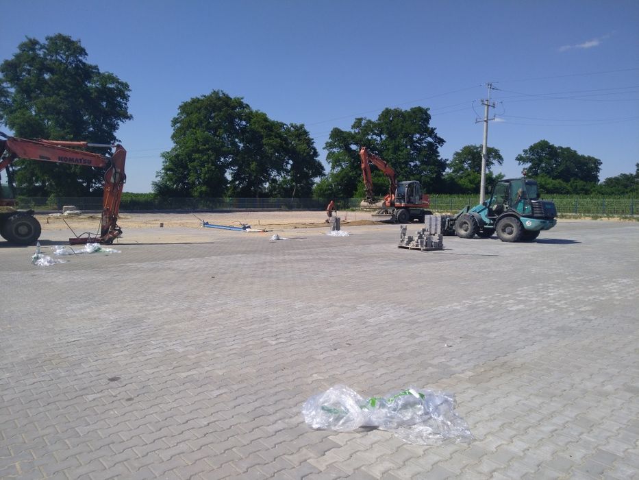 budowa dróg i utwardzanie terenów