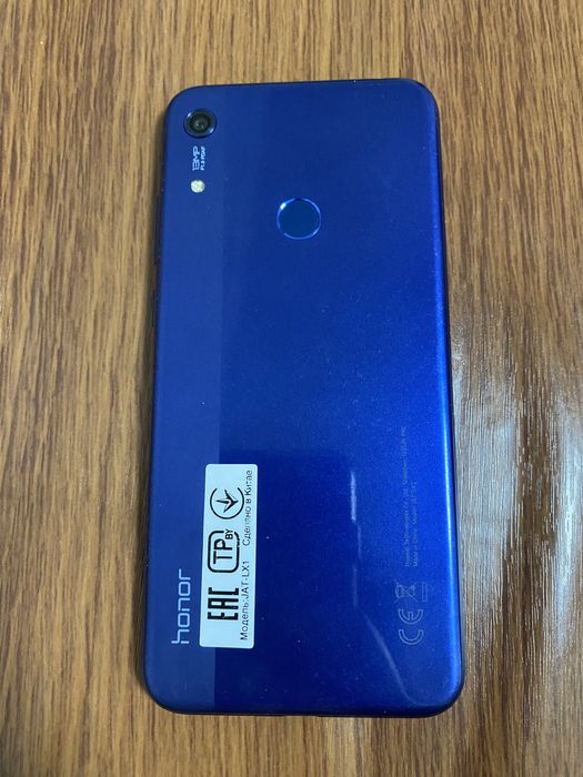 Смартфон Honor 8A
