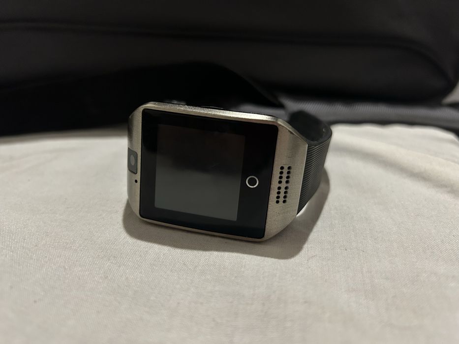 Smartwatch Q18G