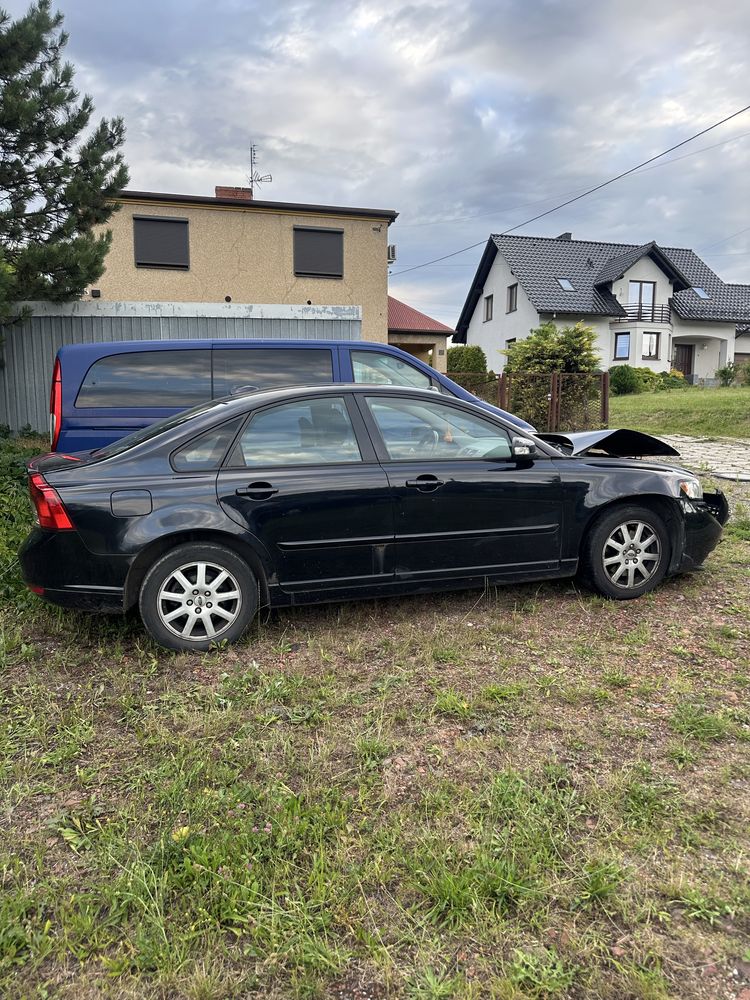 Volvo S40 2.0 Diesel 136KM 2007 • Uszkodzony przód • Na części