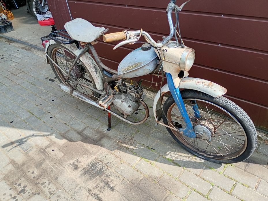 Komar zarejestrowany 2320 sztywniak, biała tablica Romet żak motorynka