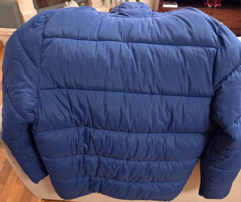 Blusão penas marca GAP