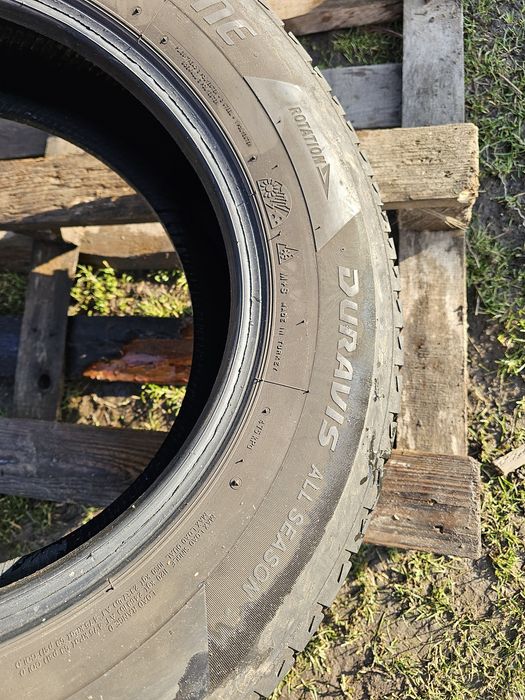 Opony wielosezonowe Bridgestone 225/65R16C