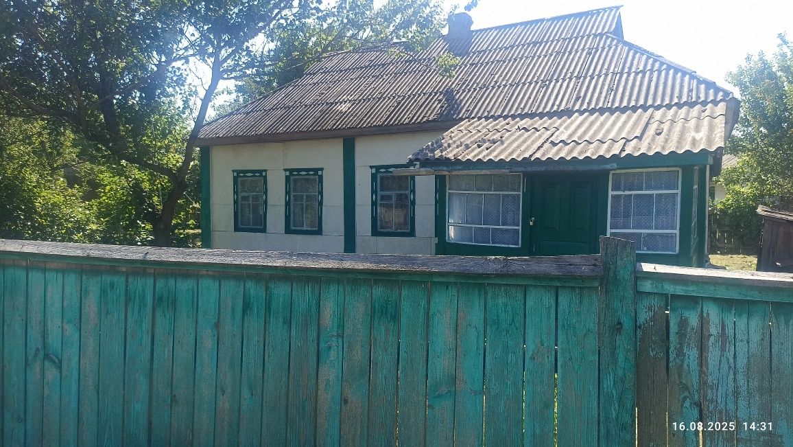 Продам будинок.Село Горбачі . Чернігівська область