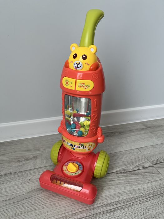 Duży pionowy odkurzacz- interaktywny, led