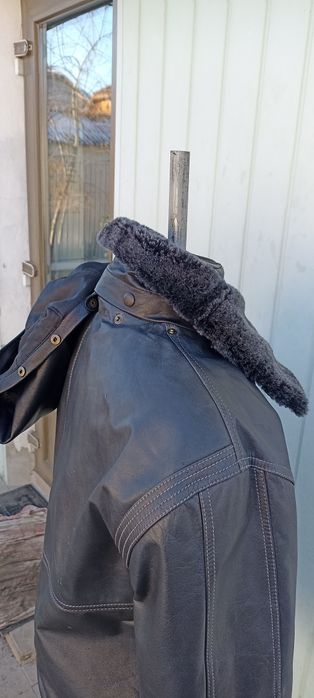 Чоловіча зимова куртка