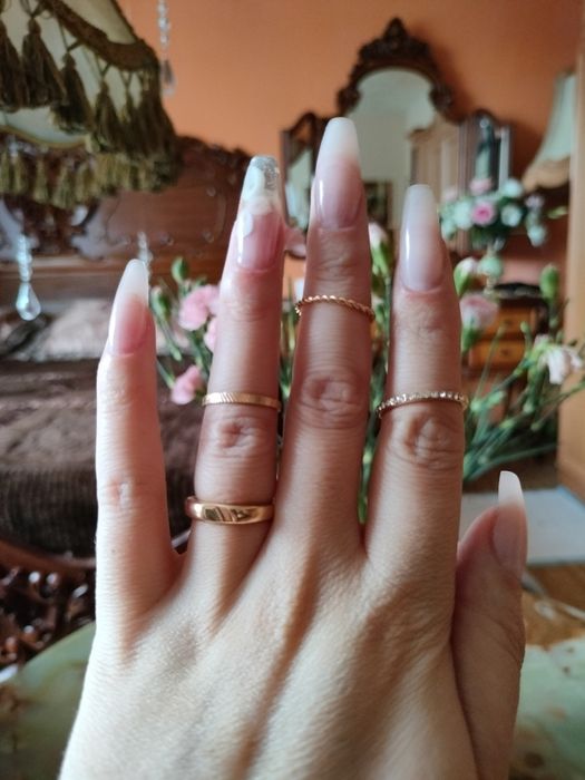 Paznokcie. Manicure i pedicure hybrydowy i żelowe