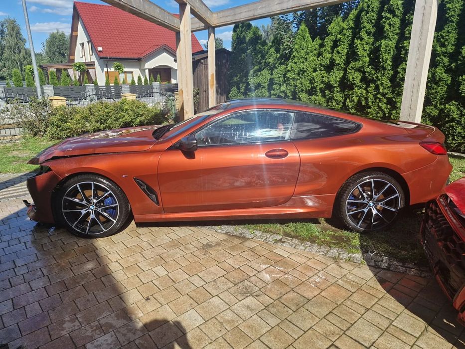 BMW Seria 8 M8 Xdrive krajowa uszkodzona zadbana