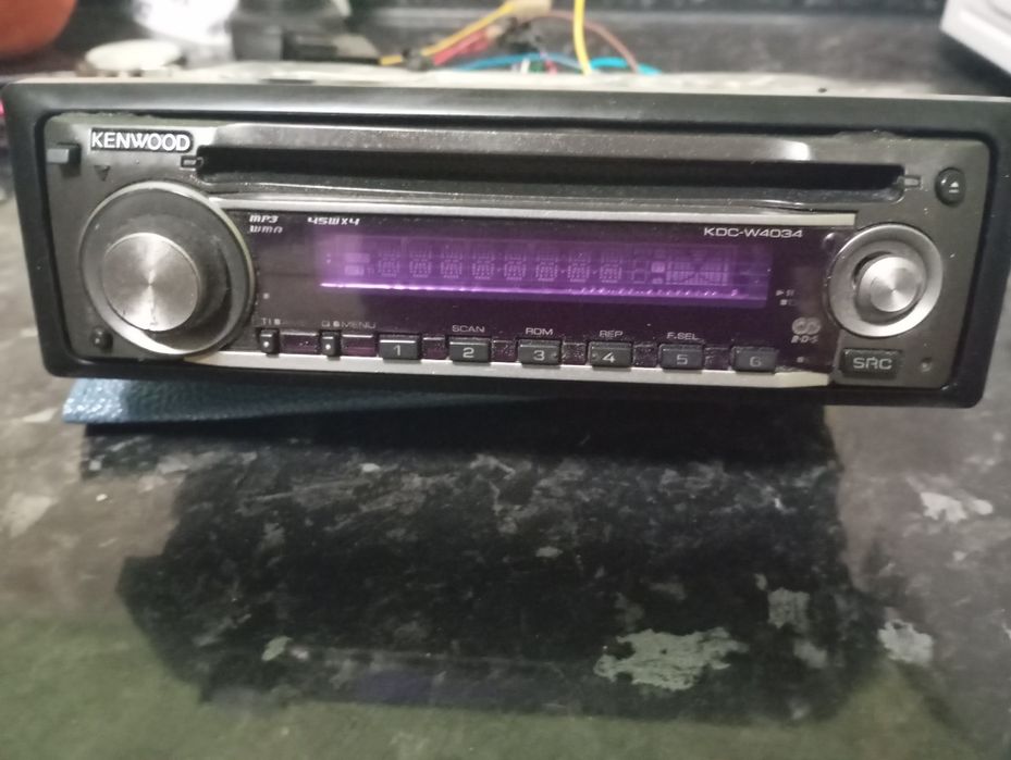 Autorradio kenwood em bom estado