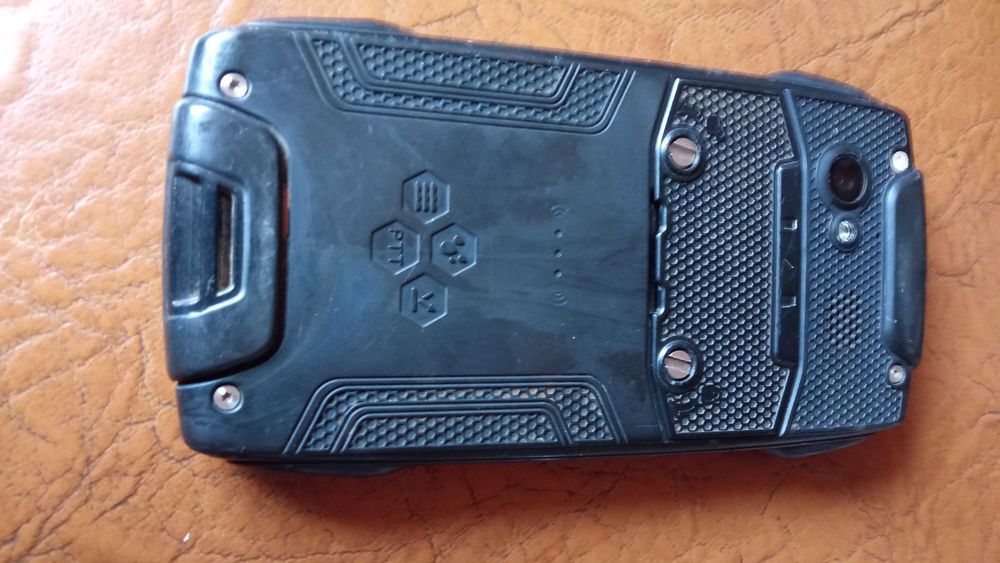 Розпродаж.  Продаю на запчастини телефони