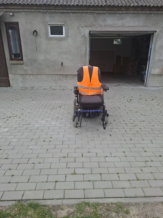 Wózek inwalidzki elektryczny Forest 2