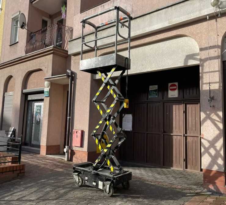 Podnośnik nożycowy - Zwyżka wynajem