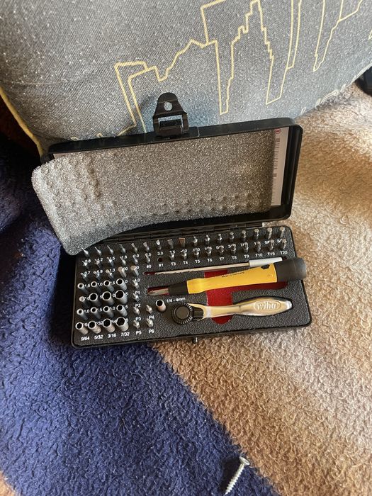 Mala de ferramentas - bits para todos os parafusos WiHa