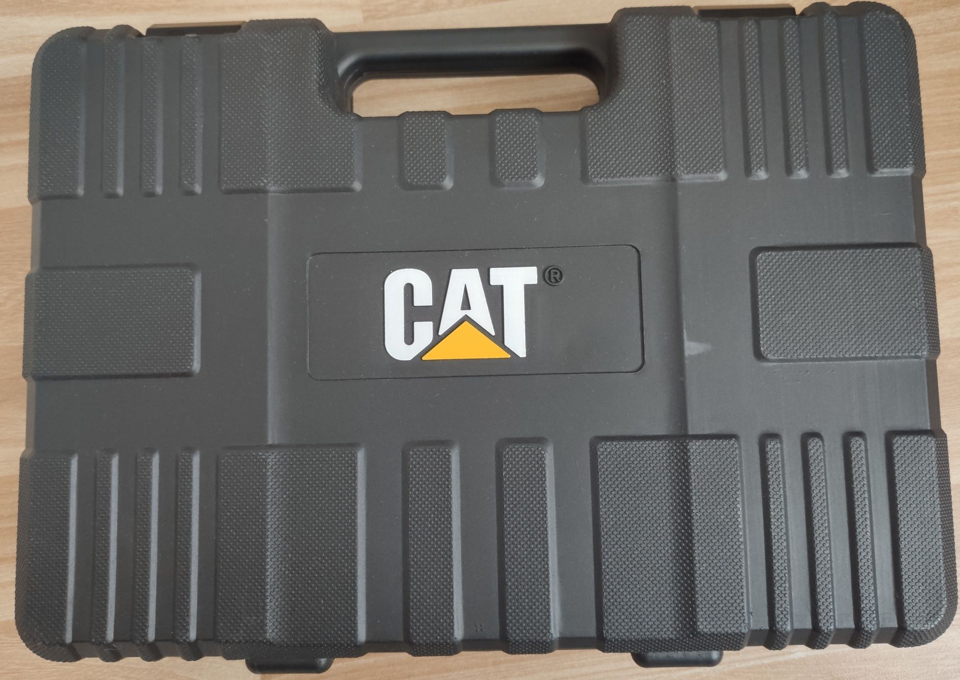 Комбінований набір свердел та біт CAT 201 шт.