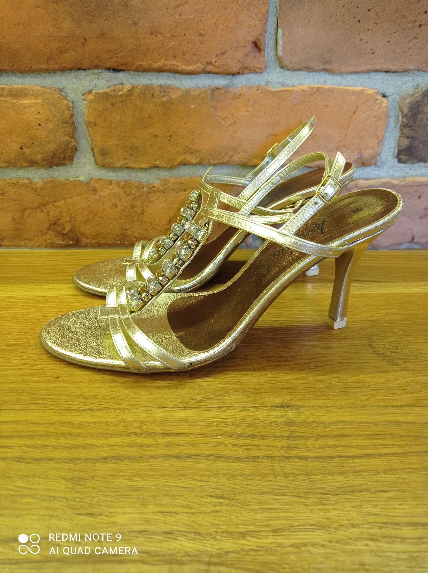 Buty sandały Vera Pelle rozm. 39