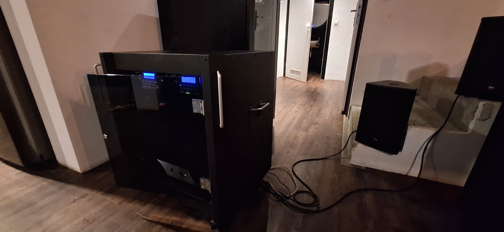 Szafa rack Getfort 19" 700x700,  szafa na sprzęt audio