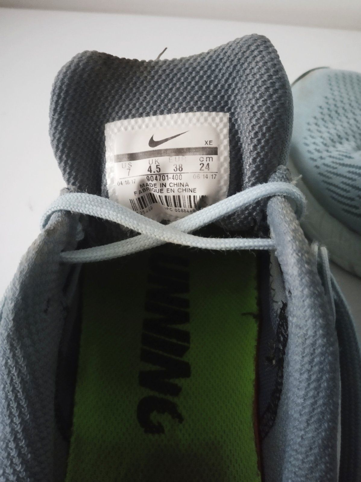 Кроссовки Nike размер 38