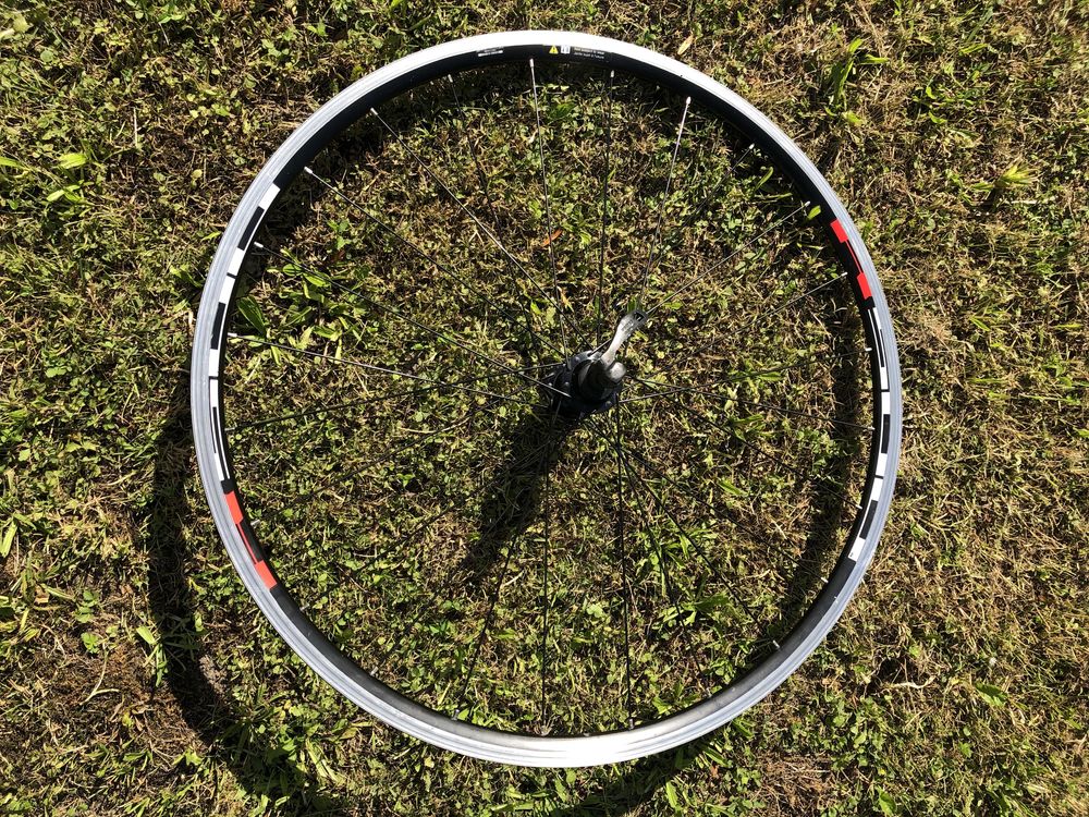 Komplet kół szosowych Shimano R500 WH-R501