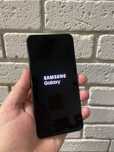 Продам Samsung S22 (6/128)
