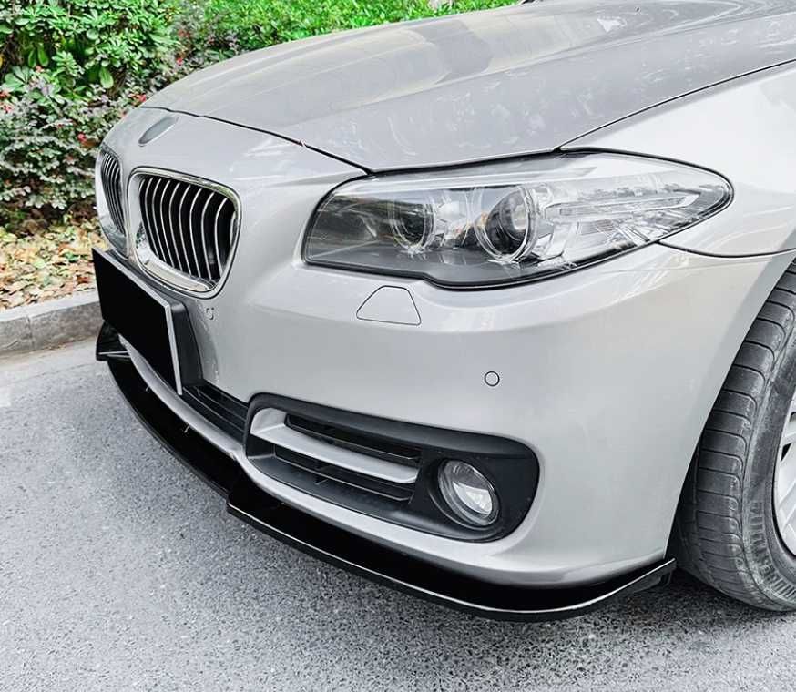 DOKŁADKA ZDERZAKA ZWYKŁY DLA BMW F10 F11 2015/2017 LIFT czarny połysk