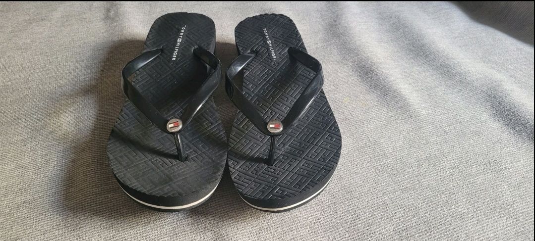 Klapki na koturnie Tommy Hilfiger