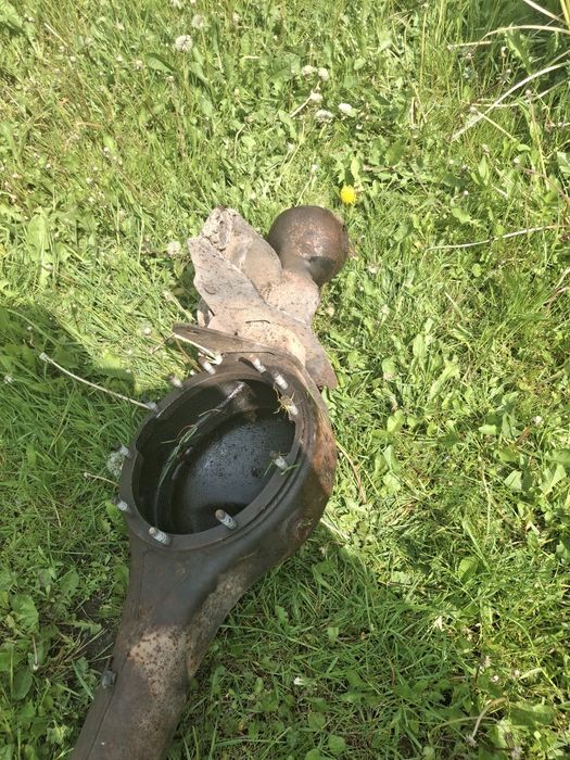 Pochwa obudowa mostu przód Nissan patrol gr Y60