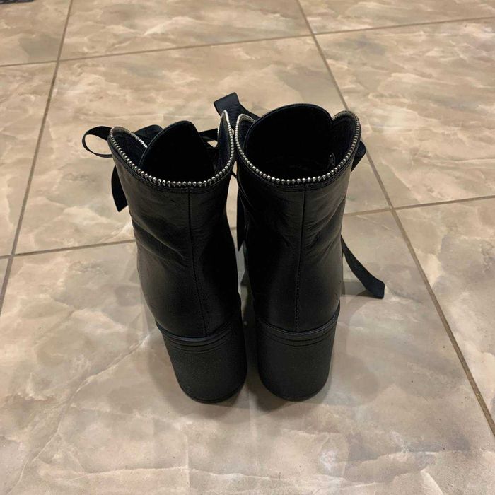 Шкіряні черевики на каблуку / Демосезон / Жіноче взуття