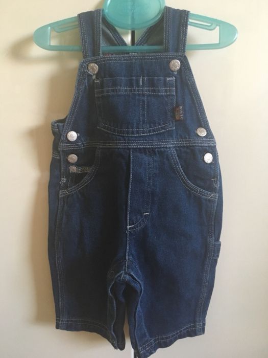 Dzinsowe ogrodniczki.