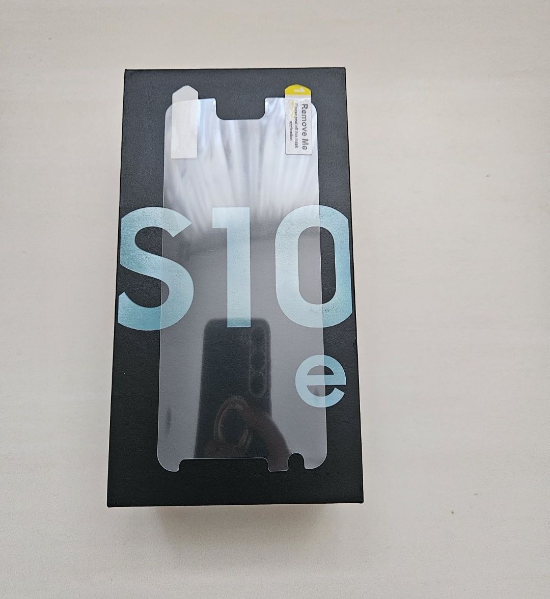 Samsung Galaxy s10e + Etui i Szkło ochronne