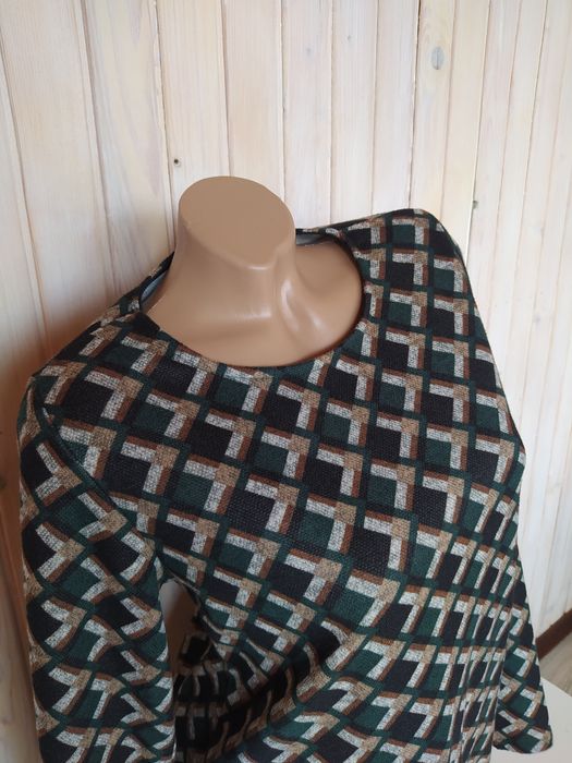 Жіноча сукня (заміри в описі)