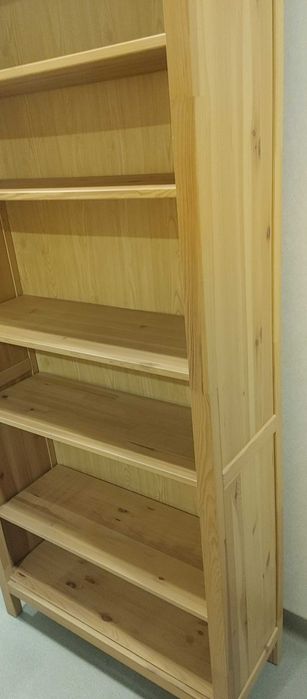 Biblioteczka-regal-witryna IKEA HEMNES-drewno-Leksvik
