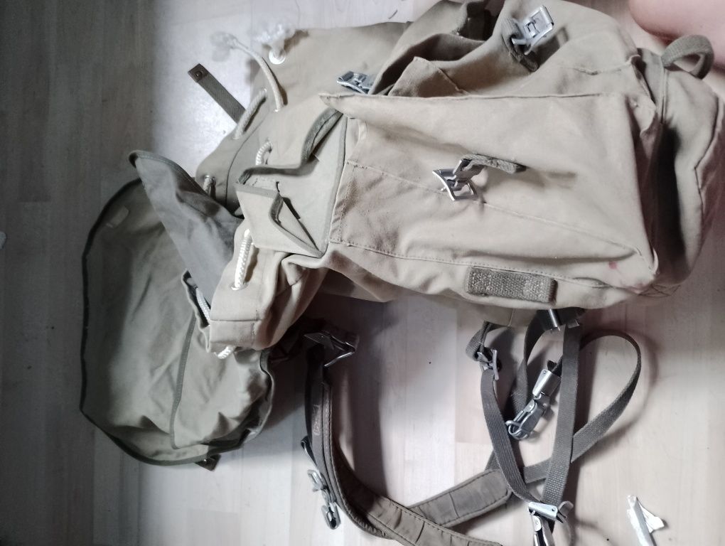Plecak wojskowy z RFN demobil materiałowy antyk