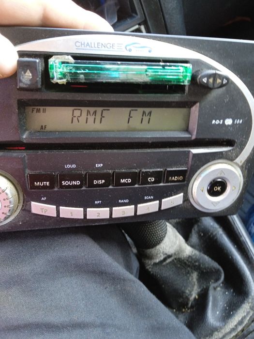 Radio Grundig cl 2200 do poprawek na sztuke 2 din