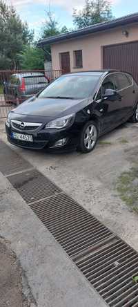 Opel Astra J 1.6 Gaz