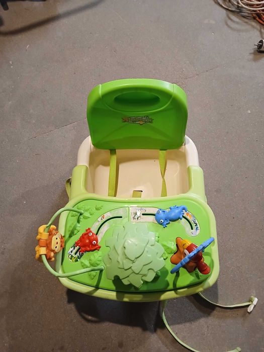 Siedzisko z zabawką