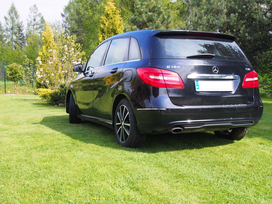 Mercedes B 180  2011r