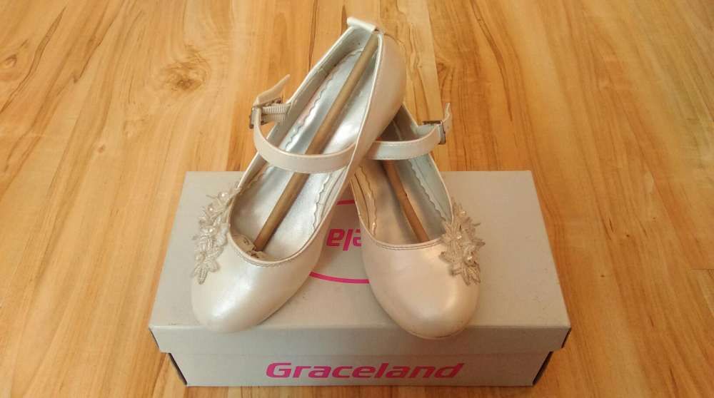 Białe buty komunijne rozm.31