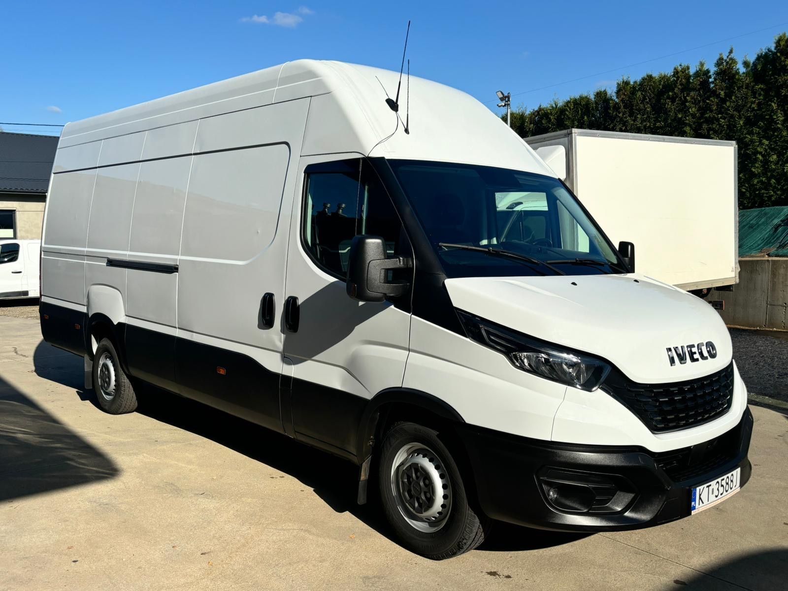 Iveco Daily 35S18 Maxi Blaszak Długi Furgon 3.0 Blaszak L4H3  Iveco Daily 3.0 HPI Himatic