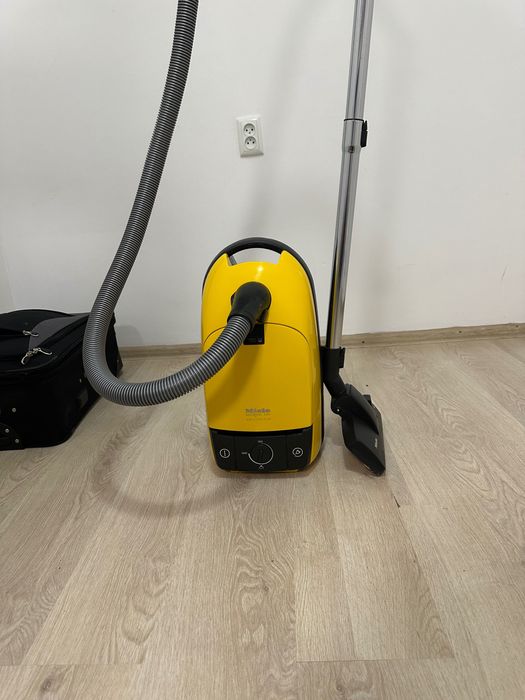 Пилосос Miele новий