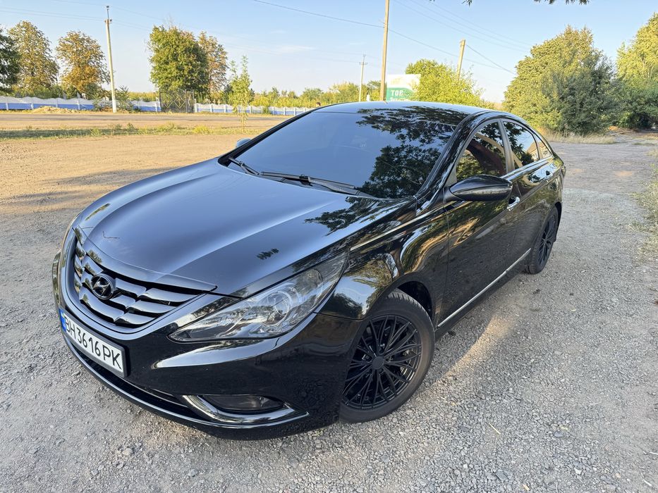 Продам HYUNDAI SONATA 2.4 HIBRID 2013 LIMITED Повна комплектація