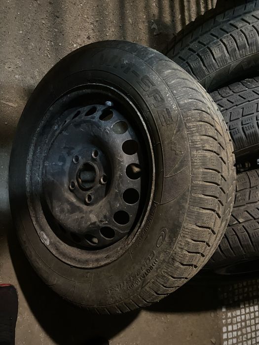 Зимова Гума R15 195/65 диски 5/112