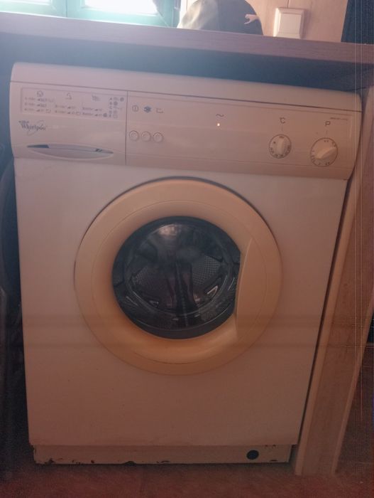 Máquina de lavar roupa Whirlpool(avaria rolamentos)