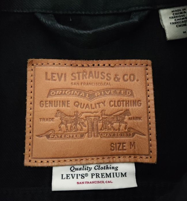 Levi's męska czarna kurtka jeansowa w rozmiarze M