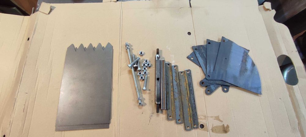 Ковш, міні-грейфер - набір для самостійної збірки, для чисти криниці.