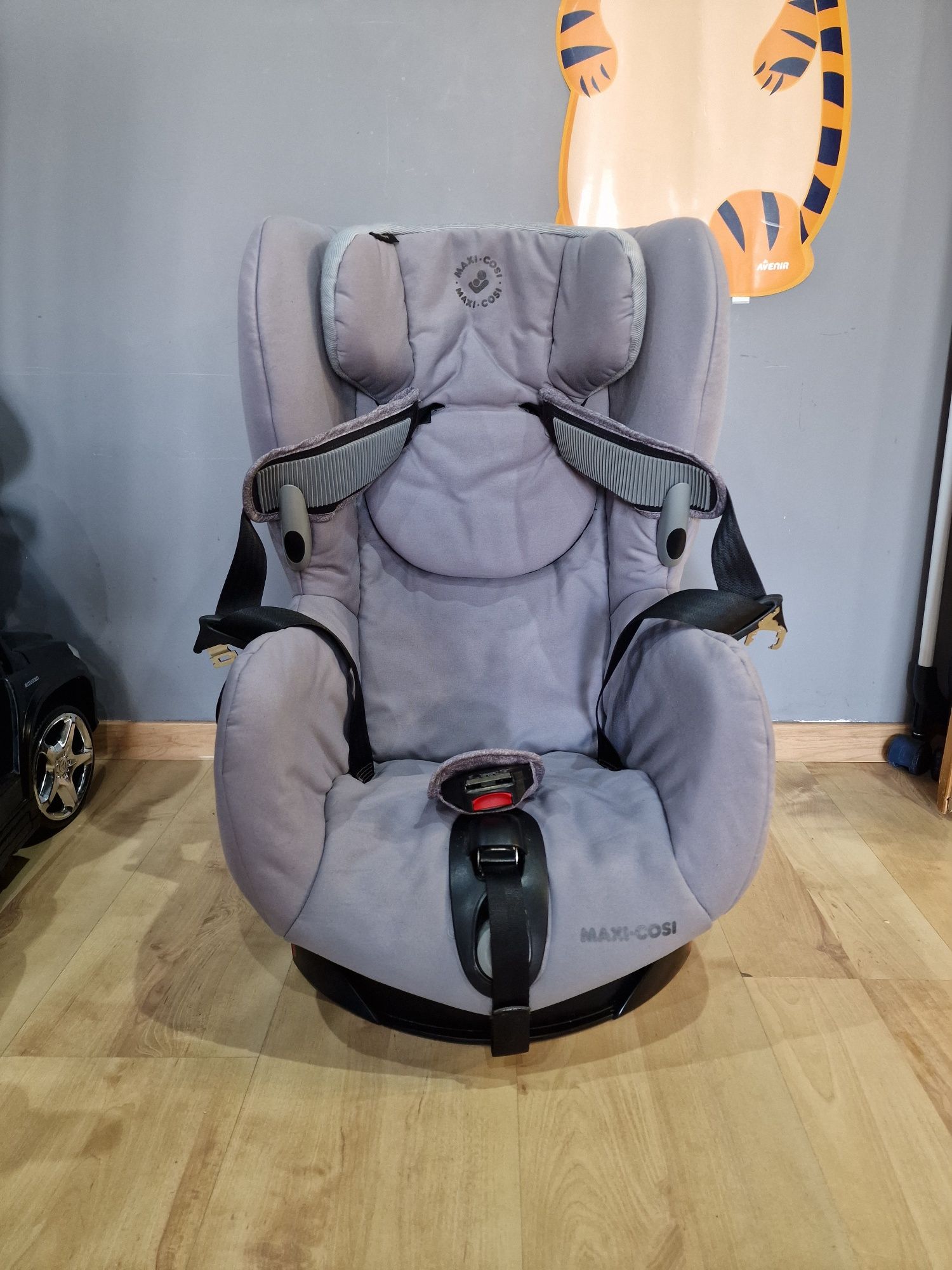 MAXI COSI AXISS dla dzieci 9–18 kg