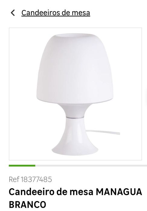 2 Mesas de cabeceira e 2 candeiros