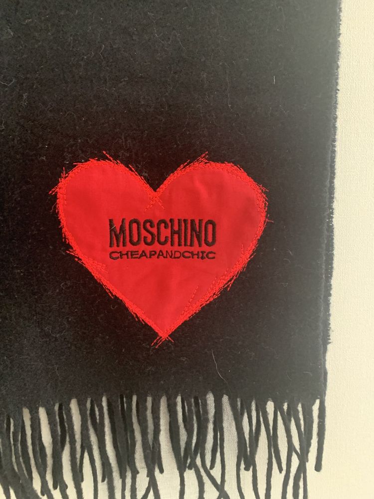 Шарф Moschino