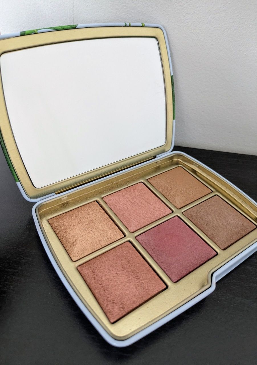Paleta Hourglass Ambient Lotus Flower